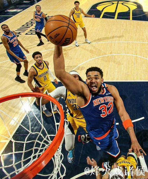 唐斯：需要适应马刺的速度，他们是最强转换进攻球队之一