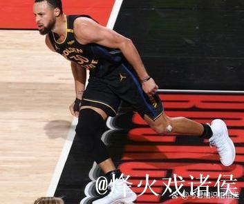 斯潘塞手感火热!全场13中9,三分10中7砍下27分3板6助 斯潘塞手感火热!全场13中9,三分10中7砍下27分3板6助